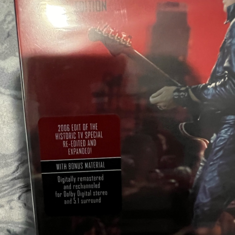 ELVIS DVDs - Picture 2 of 3